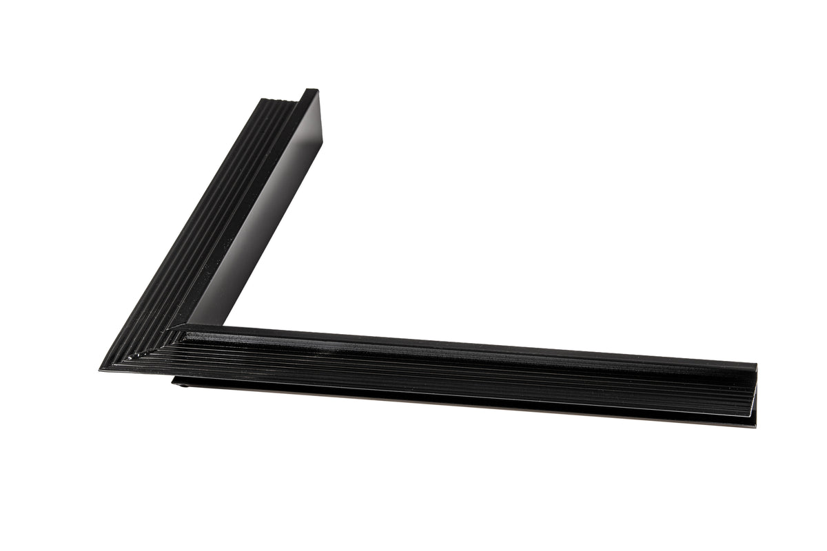 Aluminium daktrim binnenhoek RAL9005 4,5 x 4,5 x 50 cm + 1 klang